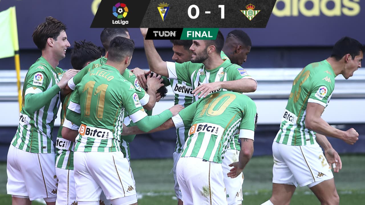 Con Guardado y Lainez, el Betis acaricia la Europa League