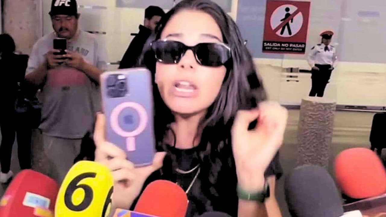 Livia Brito no "escarmienta" y confronta a un periodista en el aeropuerto
