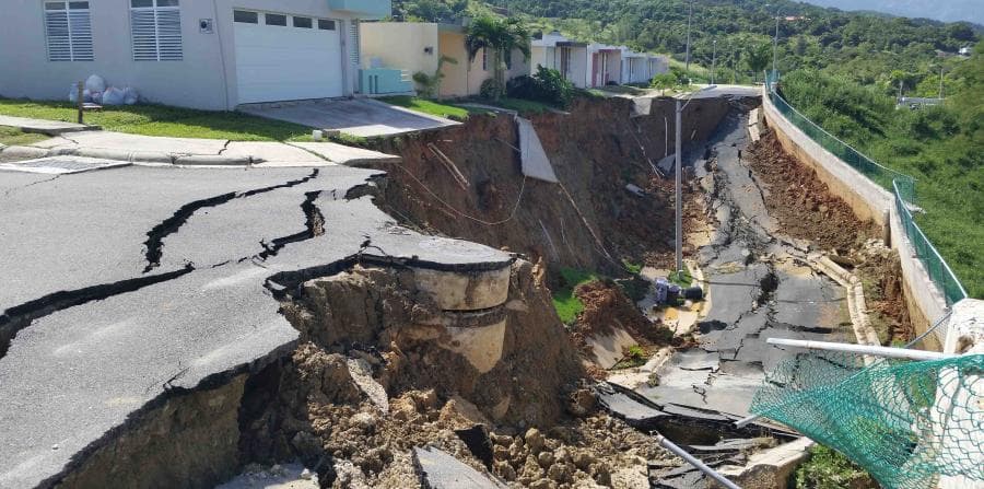 En incertidumbre familias cuyas casas se derrumbaron en Ceiba