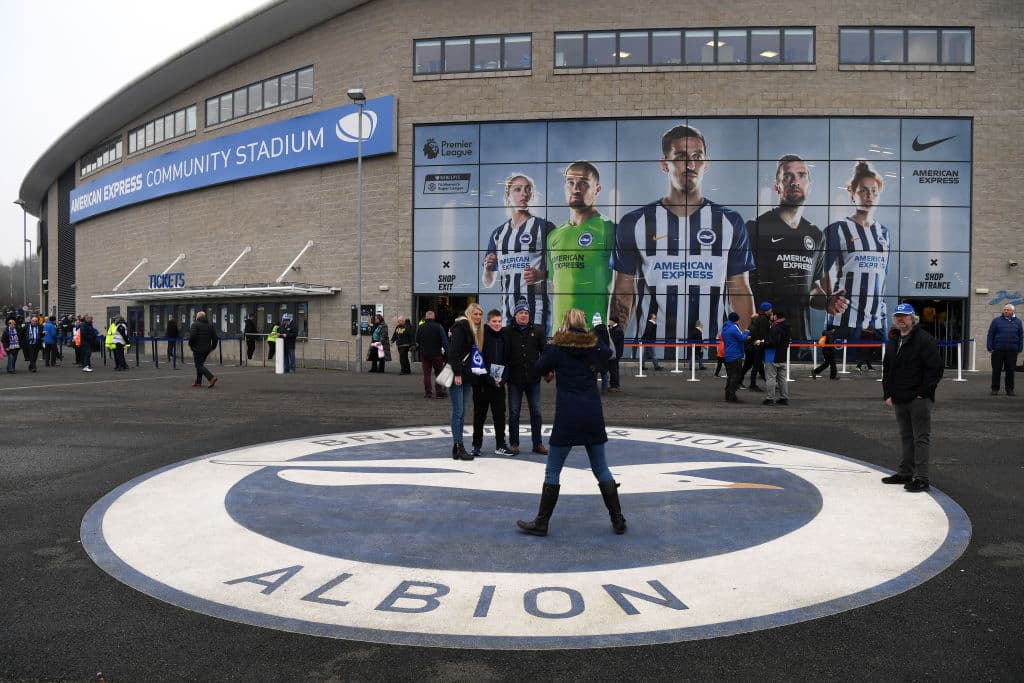 Un gol de Jahanbakhsh, al 84, le dio el empate 1-1 al Brighton; Azpilicueta abrió el marcador para el Chelsea.