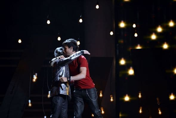 Y parece que muy buenos amigos. ¡Todo un deleite verlos juntos en Premio Lo Nuestro!