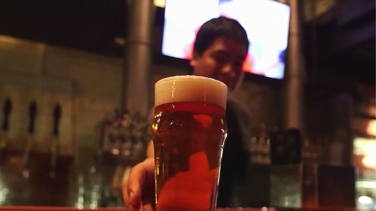 ¿Están bebiendo menos los estadounidenses? Encuesta revela cambios en el consumo de alcohol