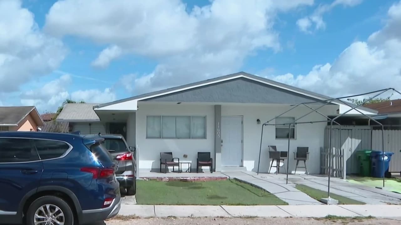 Policía balea mortalmente a un hombre en aparente incidente de violencia doméstica