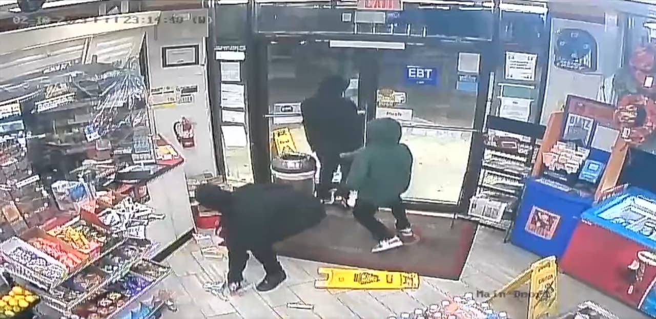 Se buscan tres hombres por robo en el área de Round Rock