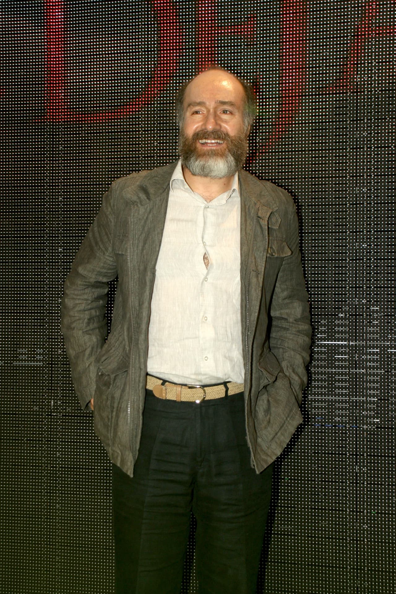 "A mí me tocó dar funciones de teatro en donde pude experimentar el terror y salí muy contento de estas funciones que presencie, lo considero un parteaguas en mi carrera", confesó el actor en una entrevista realizada por 'Factor4 Comunicación'.