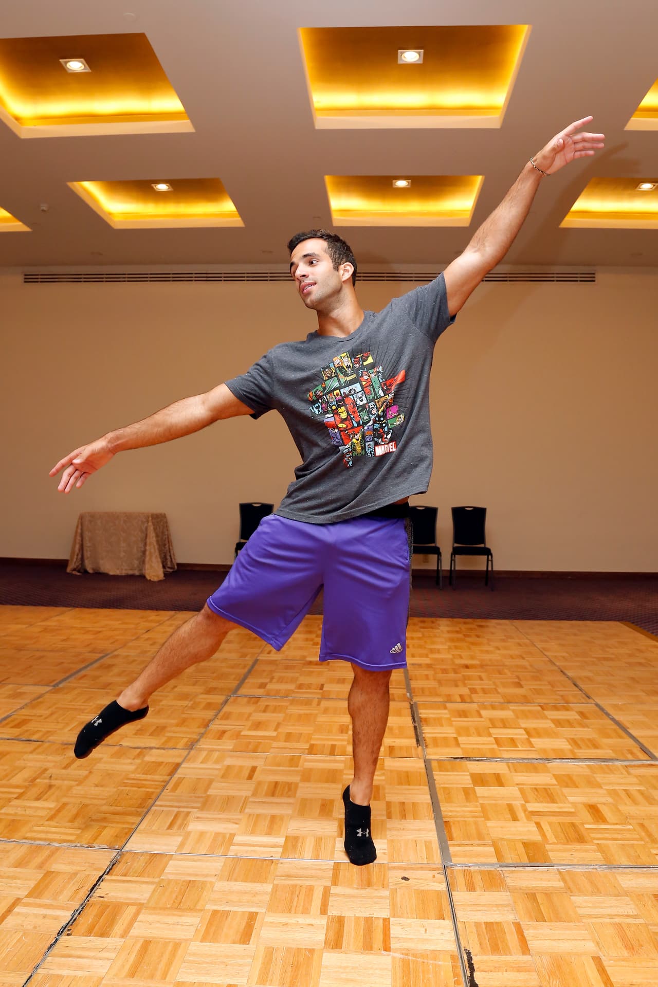 “Todos los días hago ejercicio, no solo la gimnasia, yo me retiré de la gimnasia, pero sí hago pesas o juego al fútbol y yo creo que gracias a eso tengo casi todos los músculos activados casi siempre“, dijo Leyva, quien bailará frente a miles de personas.