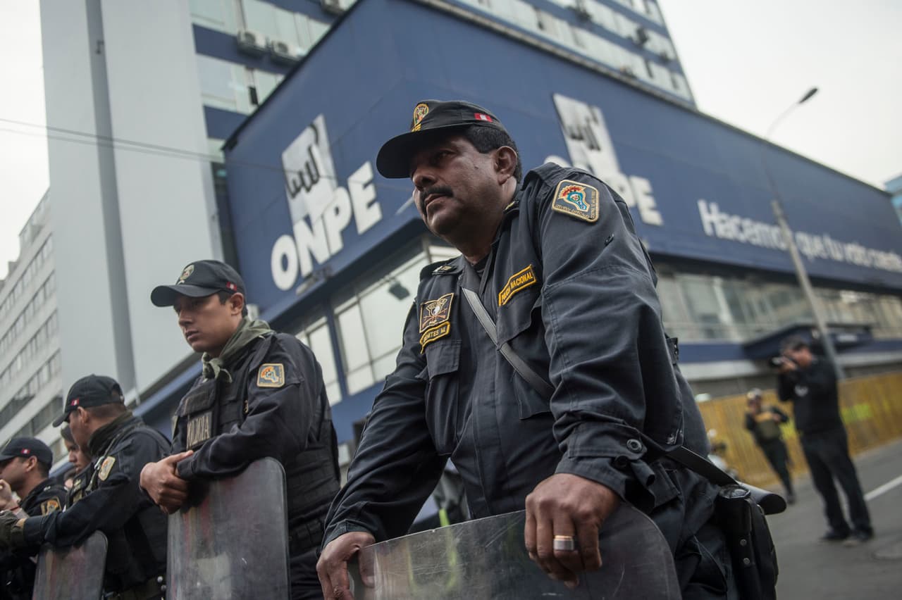 Las recompensas que Perú está ofreciendo para combatir el crimen