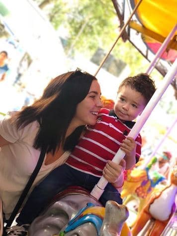 "Antes estaba yo con esa cosa de 'híjole, que no se lleven tantos años', pero bueno, una novela más y ya...Y ahorita digo, no, o sea lo voy a disfrutar mucho, pero yo también quiero vivir en paz, ¿no? Es que, ya con dos niños no me imagino [...]", comentó Ariadne.