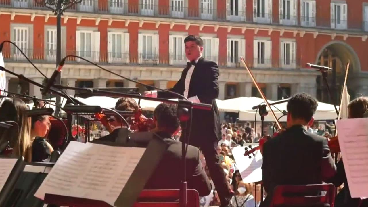 Orquesta de migrantes venezolanos tocará ante el papa en el Santiago Bernabéu
