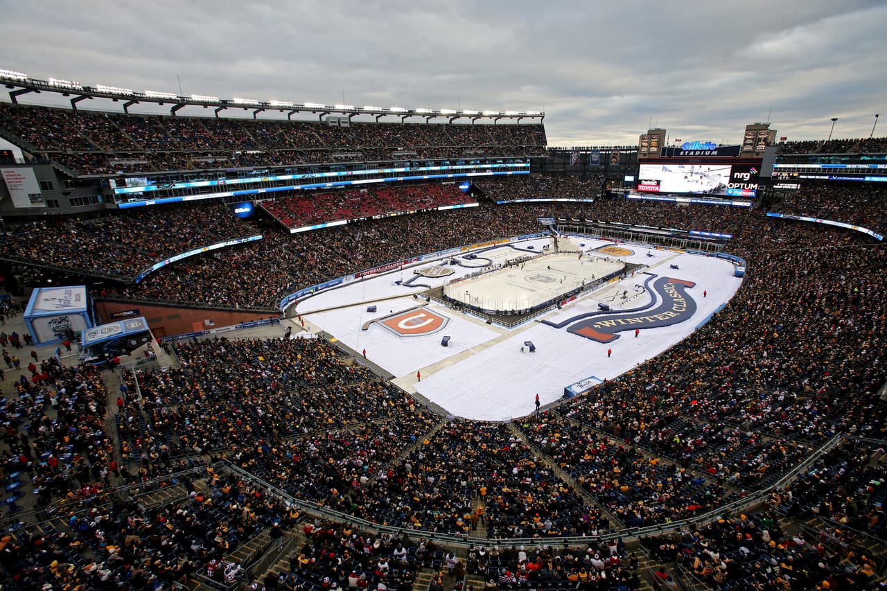 El estadio pertenece, desde 2002, a los New England Patriots.