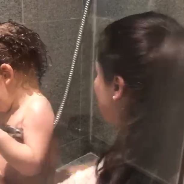 Con la llegada de Dante el 8 de julio de 2017, la actriz de origen colombiano debutó como madre y en una reciente plática con sus seguidores en Instagram, reveló que la maternidad ha sido una "aventura".