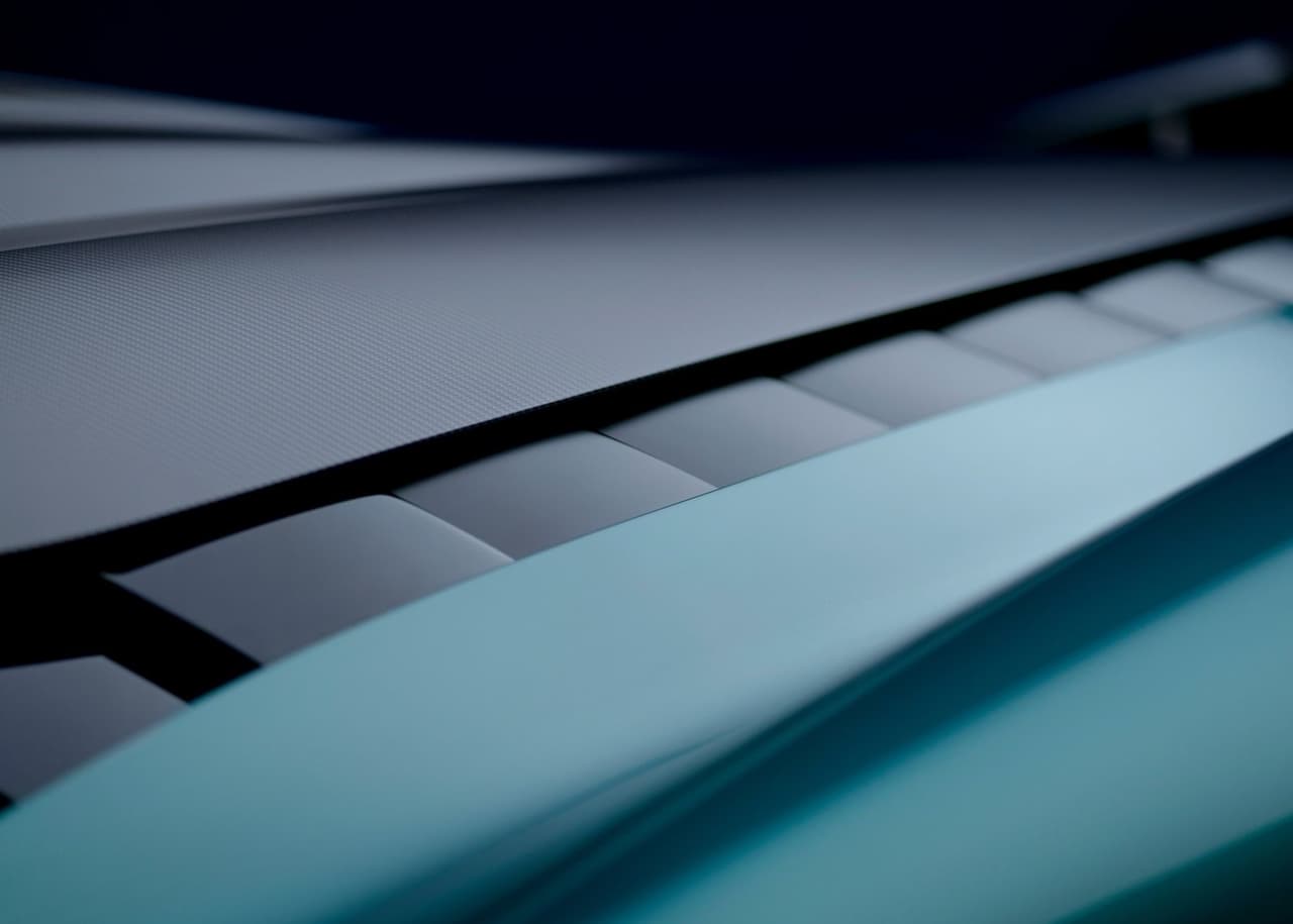 Aston Martin Valhalla