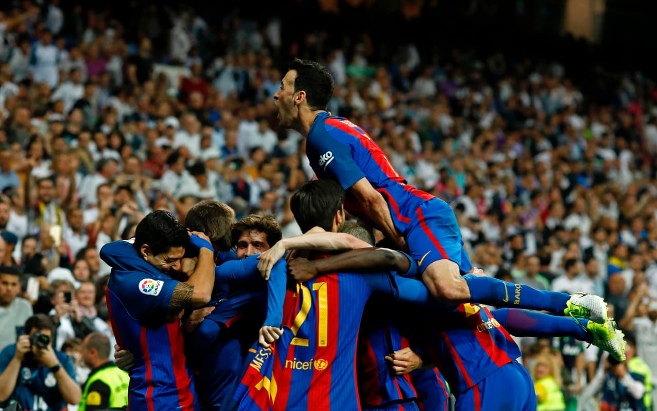 Sin embargo, a esta novela le faltaba la puntada de Lionel Messi, que en un contragolpe aprovechó para sentenciar al minuto 48 del segundo tiempo el triunfo 3-2 para el Barcelona.