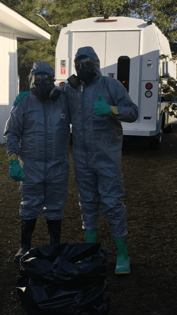 Operativo en casas de Georgia termina con varios detenidos y decomiso de armas y drogas.