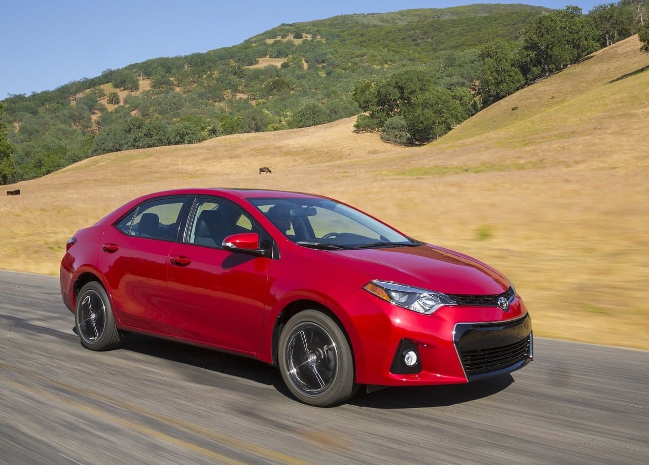 <h3 class="cms-H3-H3"><b>Toyota Corolla</b></h3>
<br>
<br>
<b>Tipo:</b> Carro de pasajeros
<br>
<b>Antigüedad:</b> 5 años
<br>
<b>Precio promedio:</b> $11,599