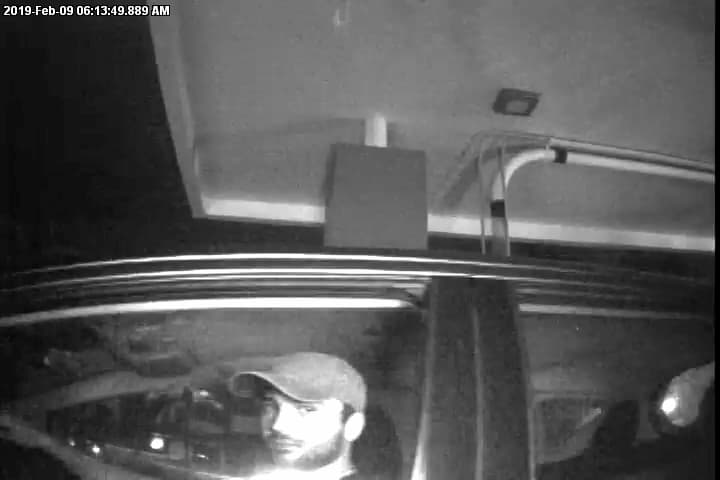 Desde el pasado mes de febrero el sujeto se ha apropiado de $100,000 en efectivo a través de retiros en cajeros automáticos en el área de San Juan.