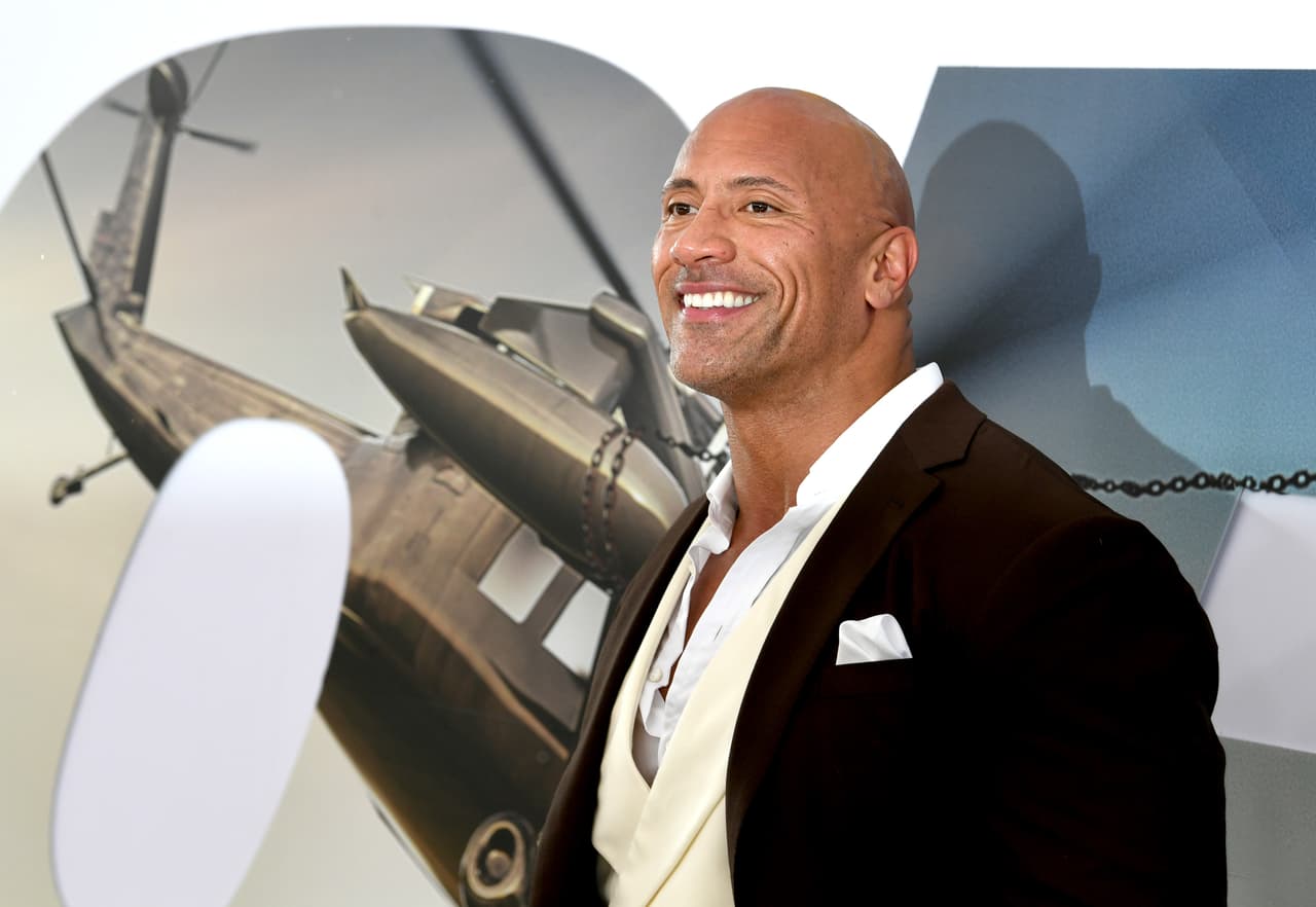 Una de estas celebridades que integran el elenco es el protagonista del más reciente filme de la saga de 'Fast & Furious', Dwayne Johnson.