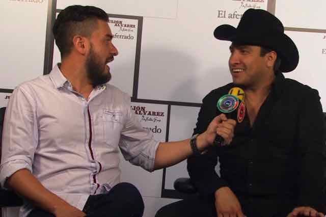 Julión ante el escándalo lo primero que hizo fue aclarar el tema con la prensa.