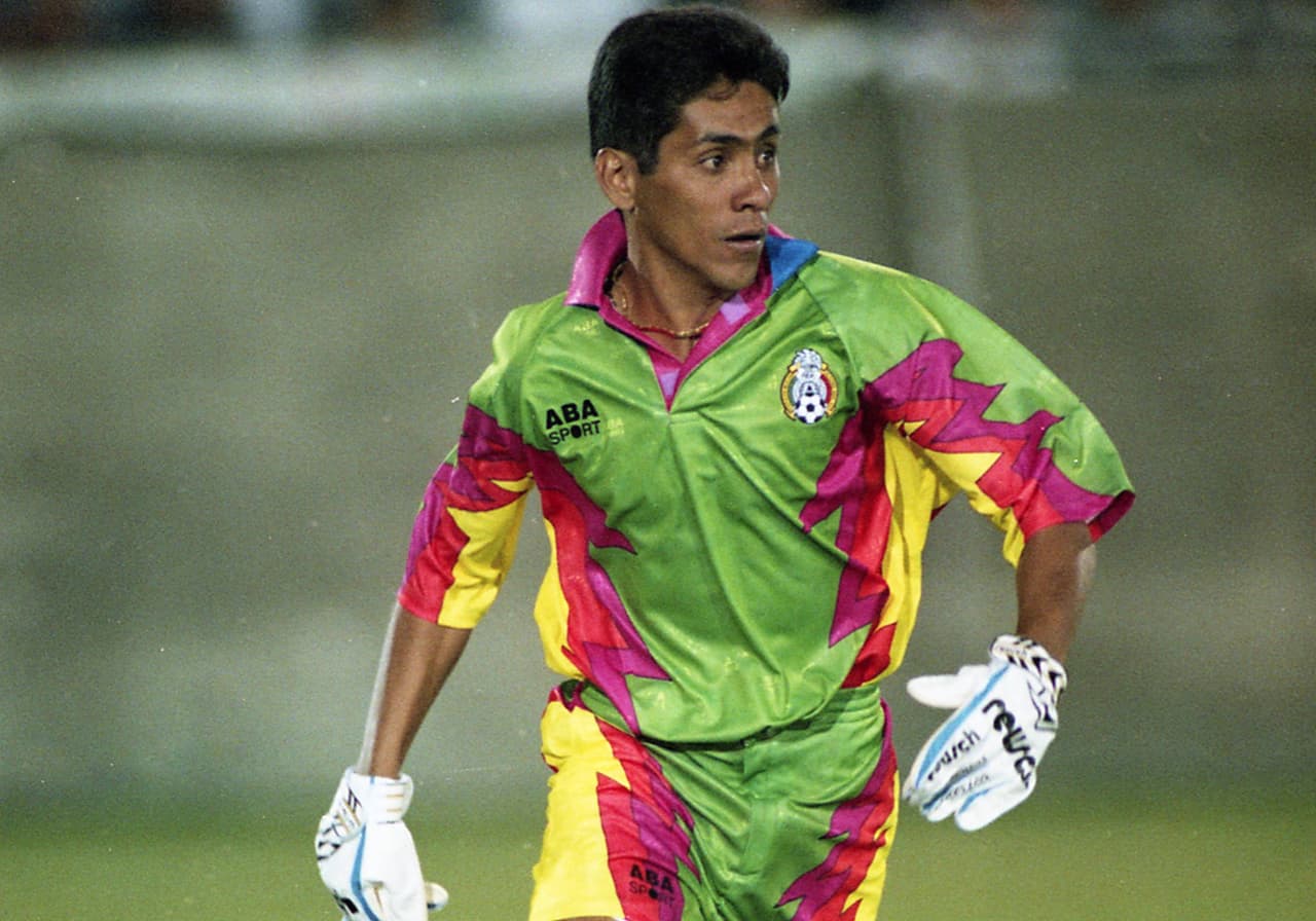 Fue constante en la Selección Nacional desde 1992 hasta 2002.