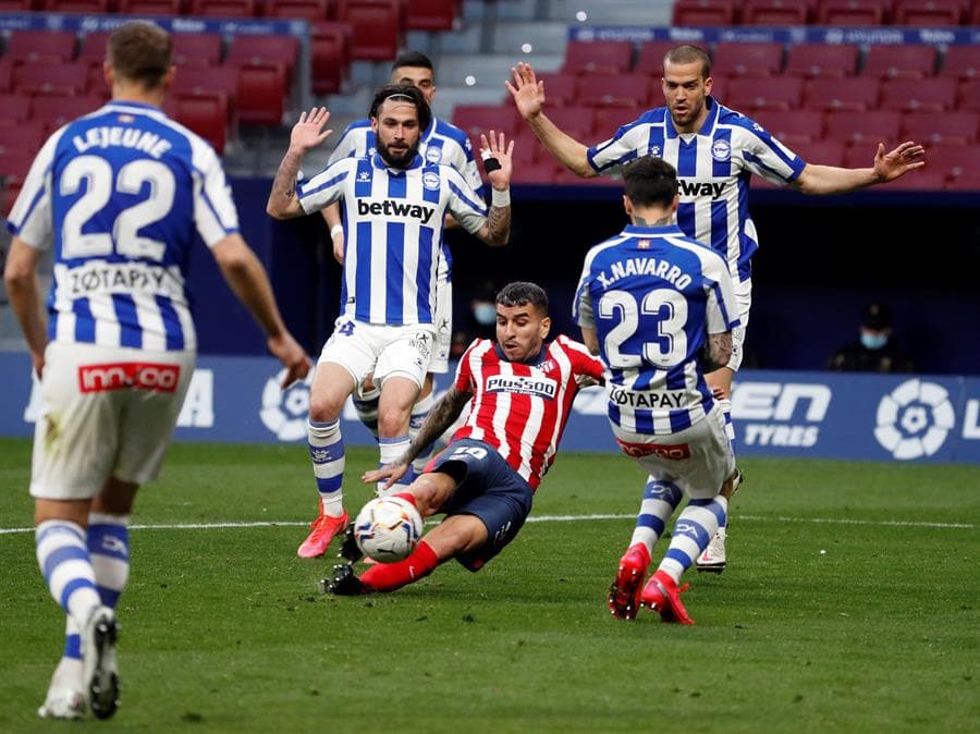 Con gol de Luis Suarez, el Atlético de Madrid se impone en el Wanda Metropolitano ante el Alavés, durante la Jornada 28 de LaLiga. El 'Pistolero' suma 19 goles en 25 partidos con los 'Colchoneros', ¡imparable!