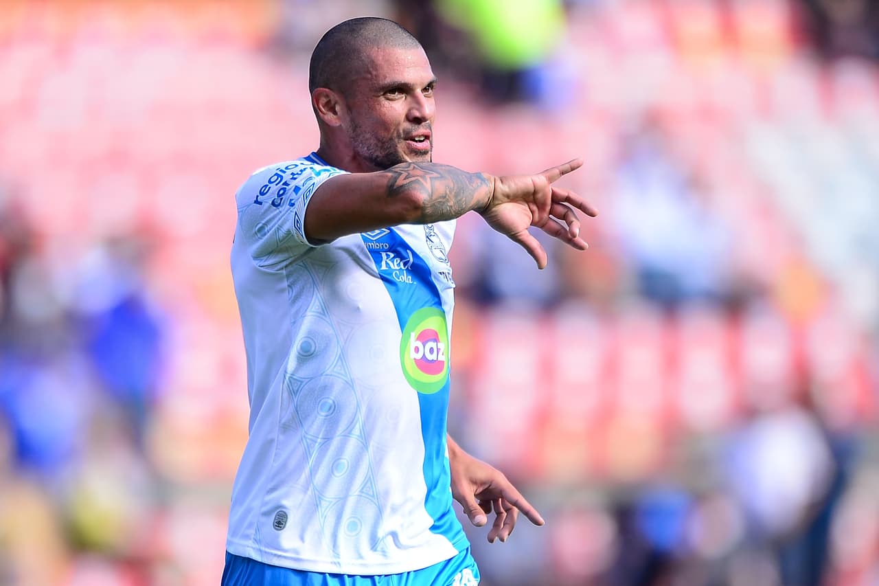 Juan Segovia marcó el segundo de la Franja al 32'.