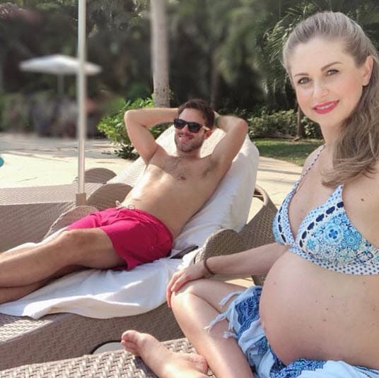 Al paso de los meses, la actriz mostró la evolución de su embarazo.