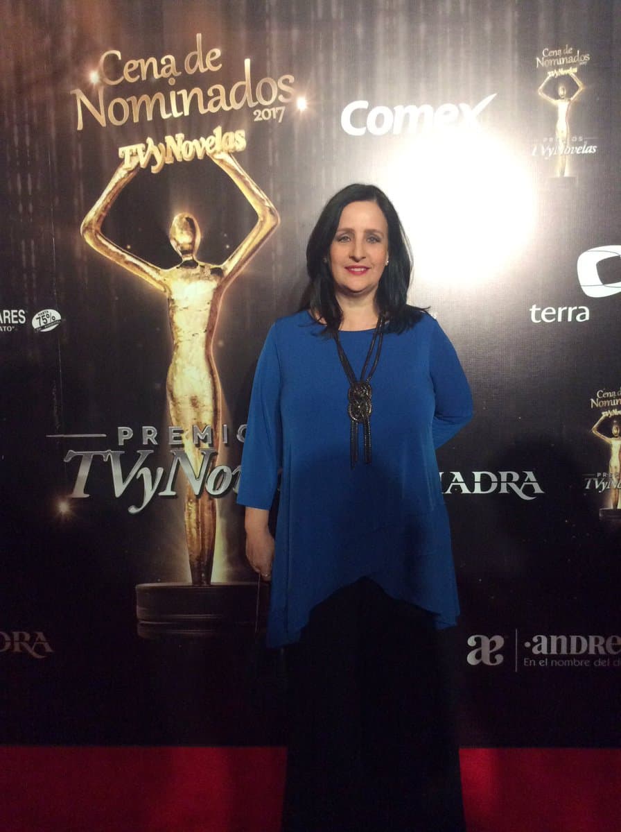 La actriz Pilar Mata muy emocionada por su primera nominación a estos premios, esto por su fuerte personaje en 
<i>La candidata</i>.