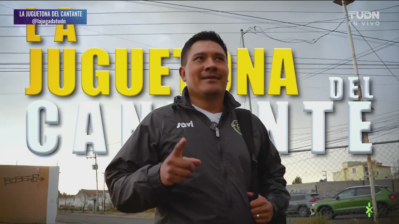 La Juguetona del Cantante en un encuentro de futbol femenil