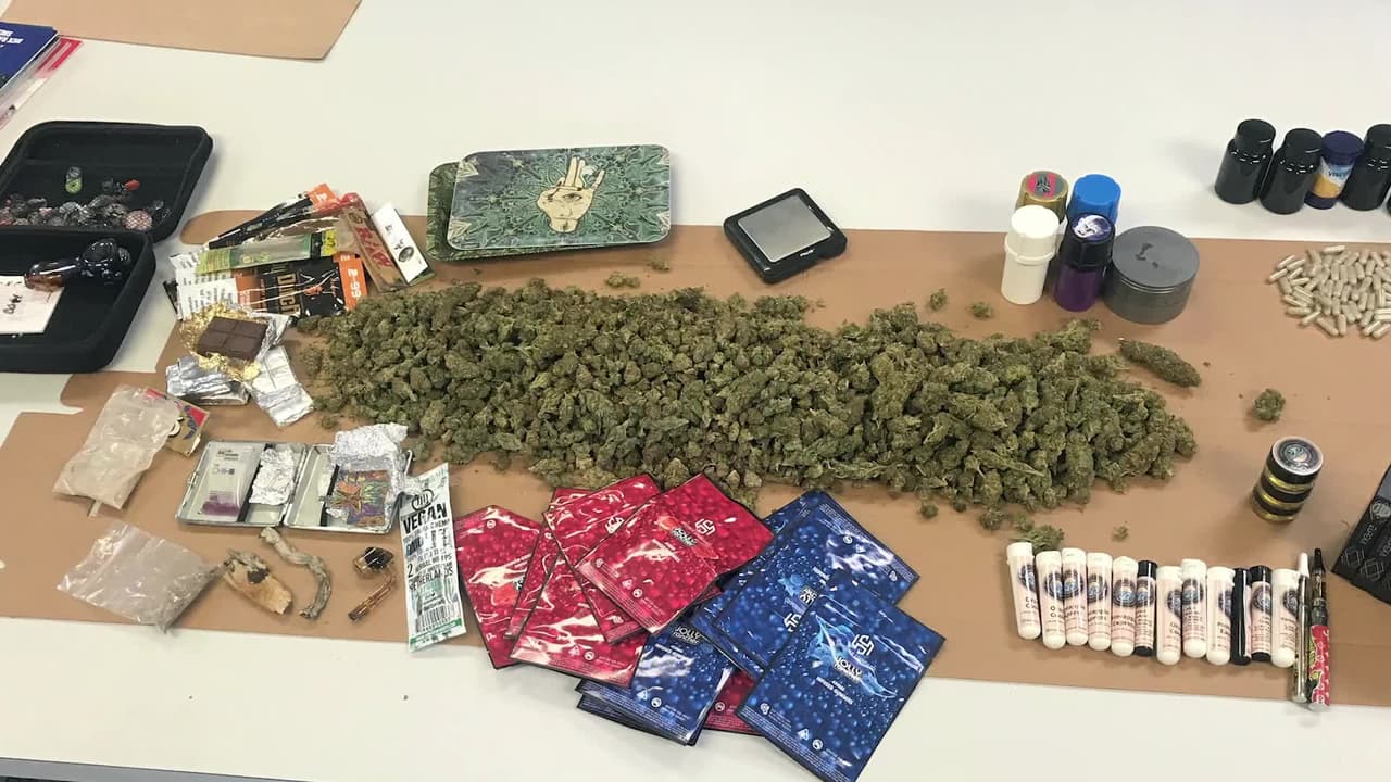 Policía halla “gran cantidad de drogas” en los Cayos: estaba dentro del carro de un hombre de Hialeah 
