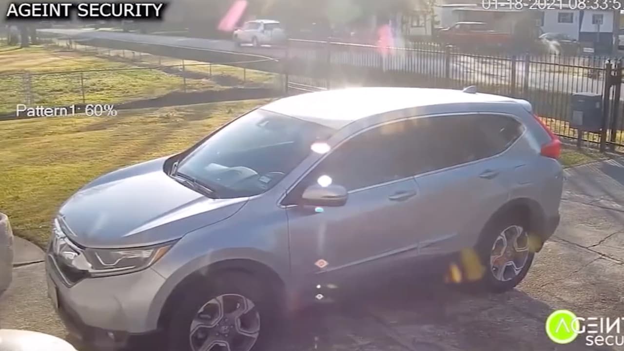 El hispano asegura que tres días antes estuvo a punto de ser atacado por un perro en esa misma zona y por eso agradece a Dios que lo haya puesto en el camino del bebé.