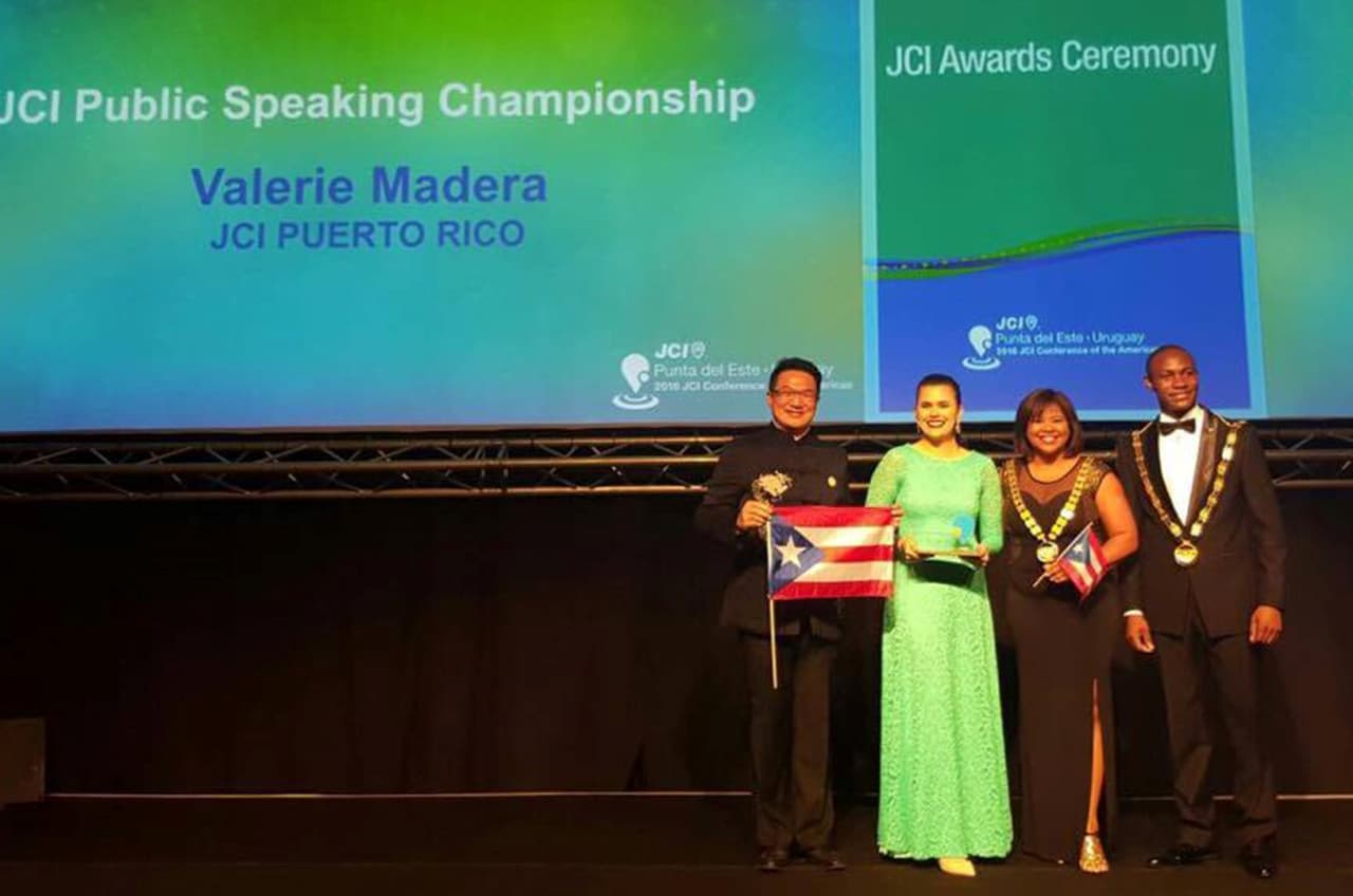 Puertorriqueña destacada en competencia de oratoria en Punta del Este, Uruguay.
