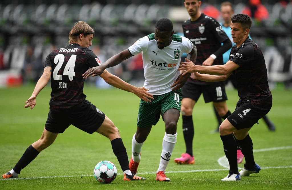 Suttgart da la sorpresa y logra vencer 1-2 al Borussia Mönchengladbach.