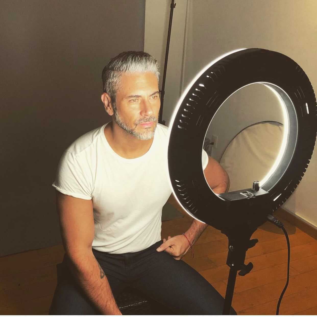 "Si en algún momento ustedes quieren apoyar, porque sí
<b>nos está costando demasiado dinero</b>, pues claro verdad, pero no va a haber cuenta como tal", finalizó Viviana Crespo en el show mexicano.
<br>