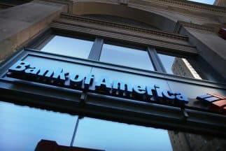 <b>Servicios financieros</b>
<br>Bancos, cooperativas de crédito, instituciones financieras y compañías de seguros.
<br>