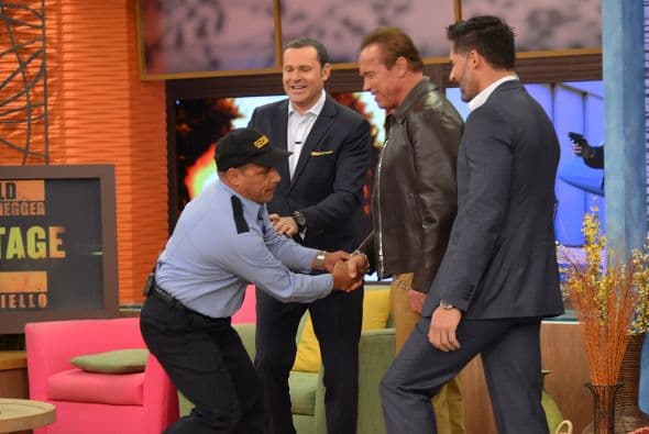 Arnold Schwarzenegger y Joe Manganiello en Despierta