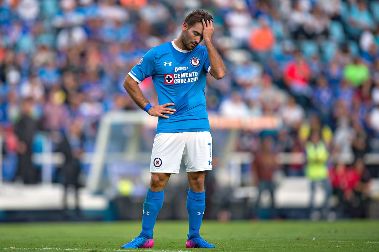 Action photo during the match Cruz Azul vs Queretaro, Corresponding 5st round of tournament Clausura 2017 of the League BBVA Bancomer MX, at Azul Stadium. Foto de accion durante el partido Cruz Azul vs Queretaro, Correspondiente a la Jornada 5 del Torneo Clausura 2017 de la Liga BBVA Bancomer MX, en el Estadio Azul, en la foto: Martin Cauteruccio de Cruz Azul 04/02/2017/MEXSPORT/Javier Ramirez.