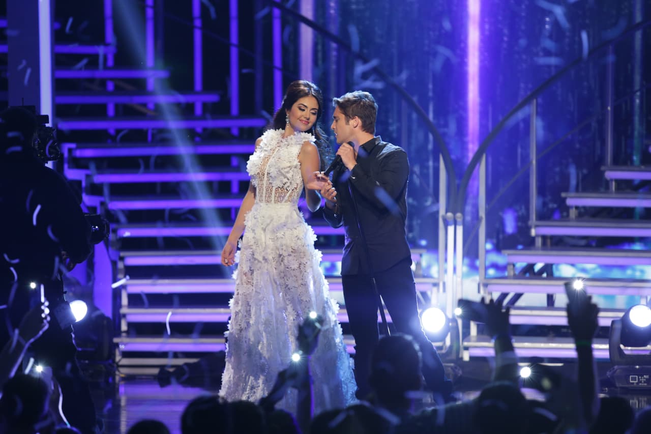 Derroche de alta costura y glamour se vio en la pasarela de #NBL VIP junto a la diseñadora Nathalie Kriado.