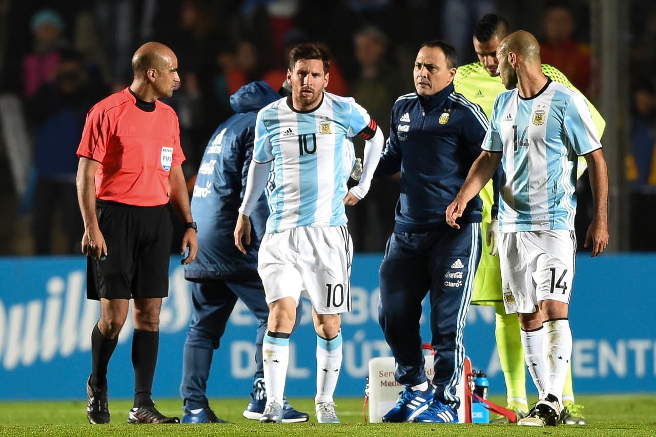 Lionel Messi está mejor, pero sigue en reposo deportivo en Argentina