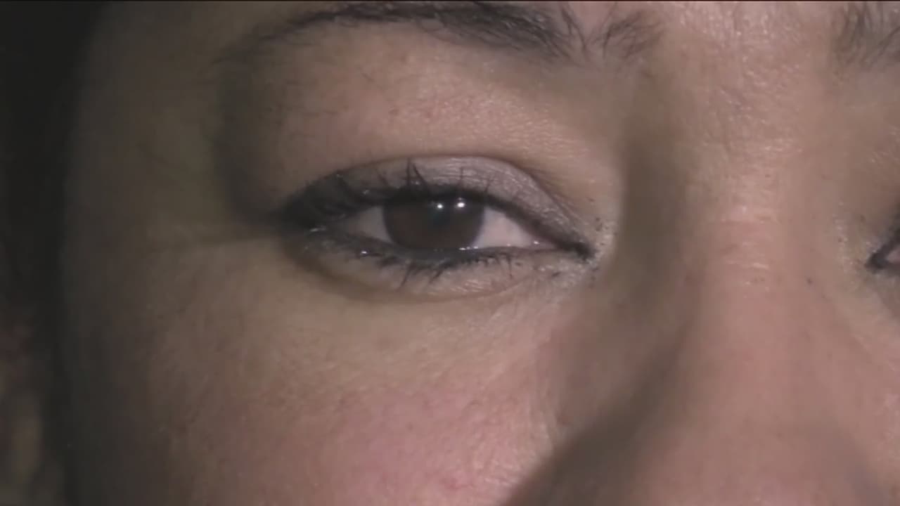 Una mujer asegura que fue víctima de abuso de autoridad por no hablar inglés