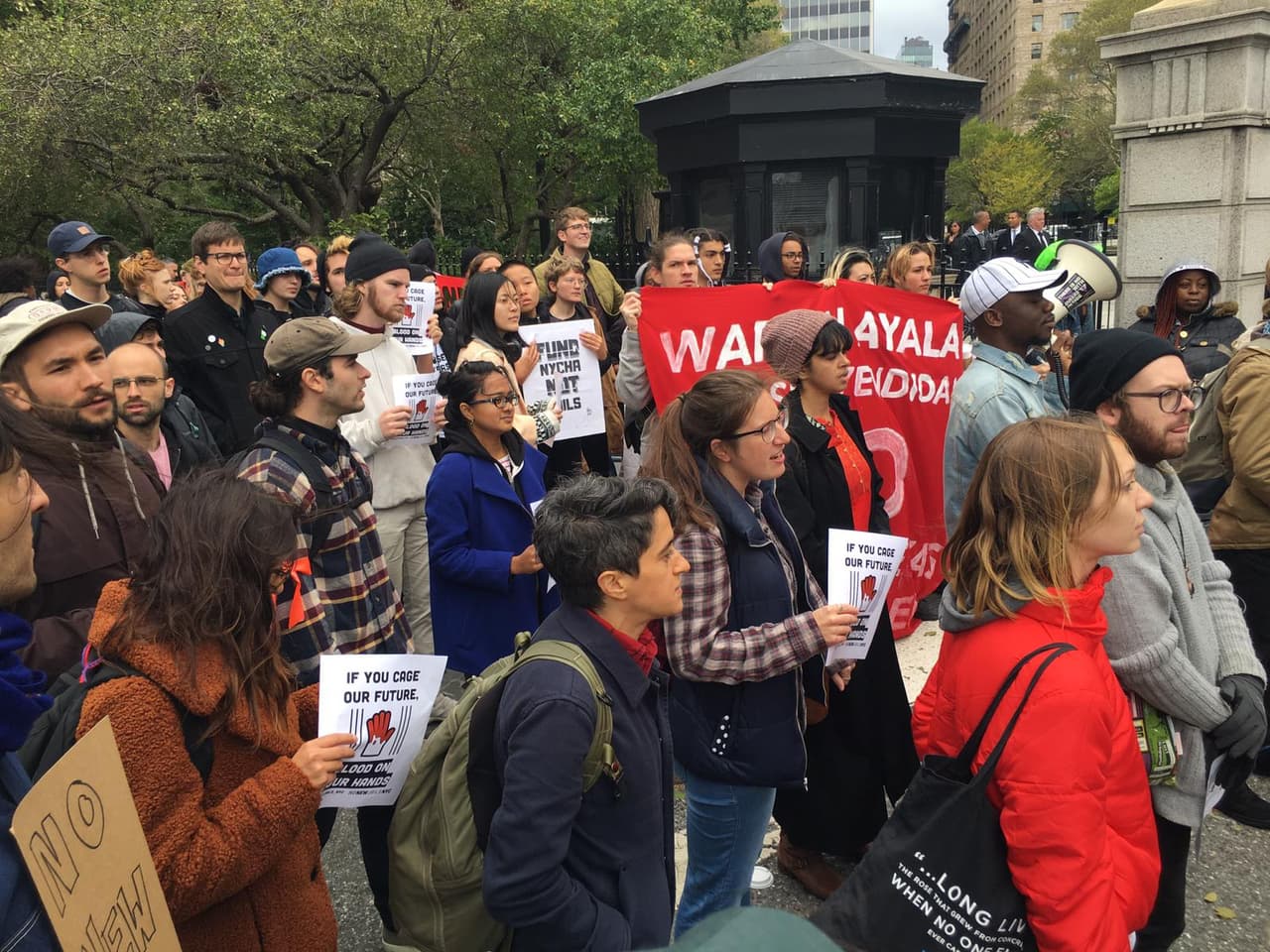 Protestas frente a la Alcaldía