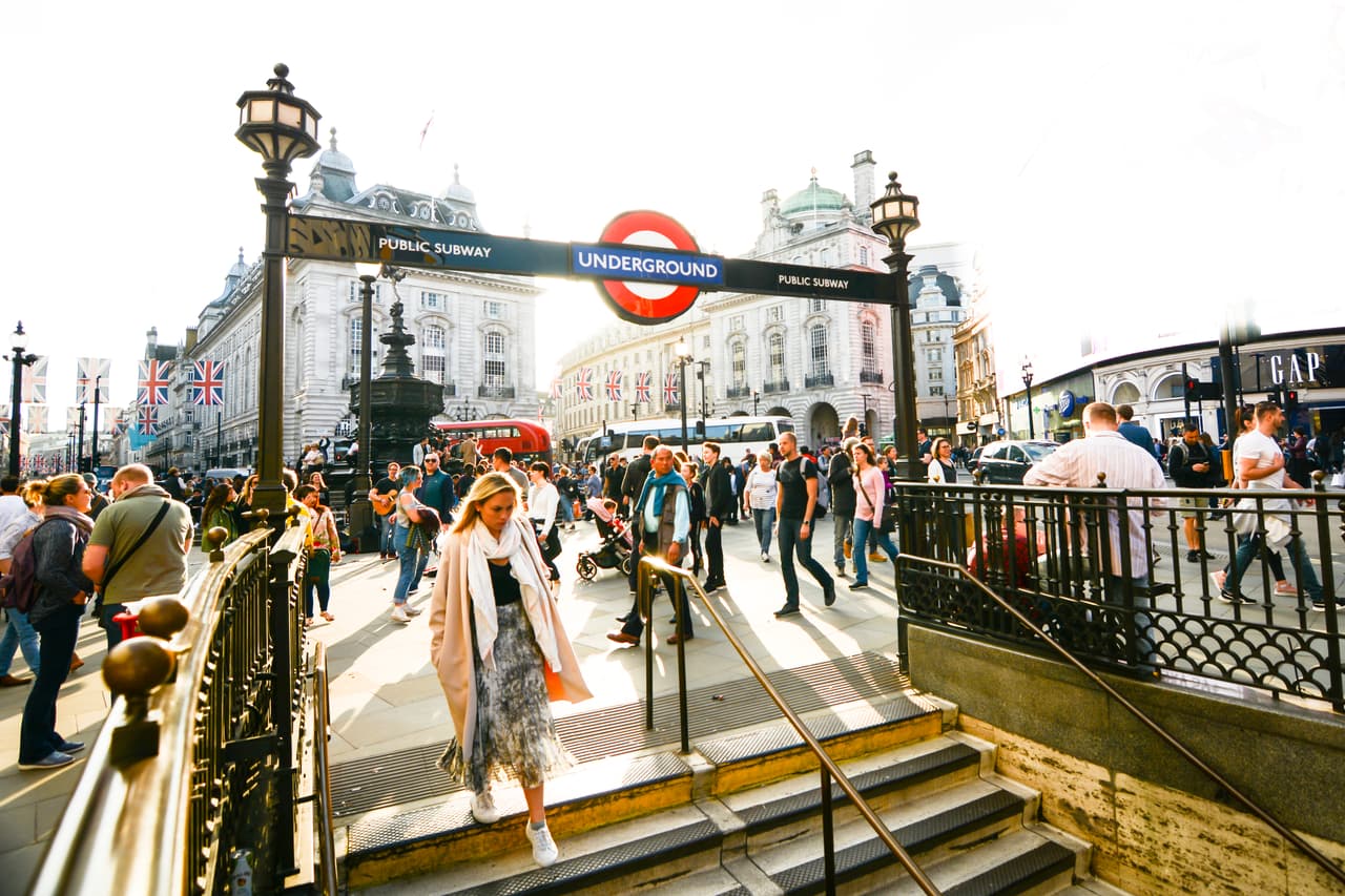 <b>Puesto 8. Reino Unido</b>.
<br>
<br>Después de salir de la Unión Europea este país cayó dos lugares en la clasificación de 2020. Este año subió un puesto impulsado por la percepción de su ‘influencia cultural’.
<br>