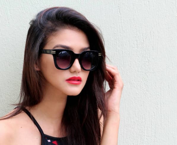 Casi la matan y encima le roban a ex reina de belleza dominicana