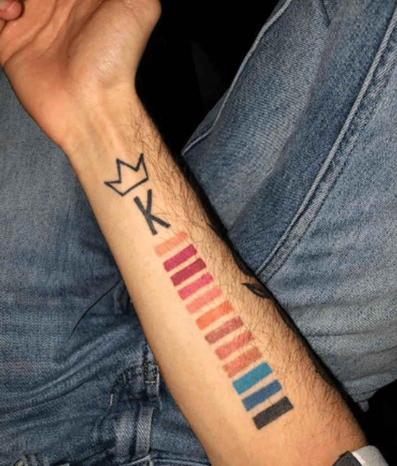 No le ha resultado difícil ganarse el título del ‘mayor fan’ de la estrella. A mediados de este mes, decidió 
<b>viajar desde Milwaukee a San Francisco</b> para asistir a la apertura de una tienda ‘pop-up’ de Jenner.