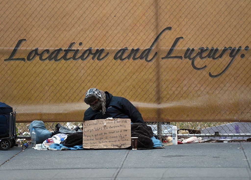 Con 90 refugios y renovaciones, el plan para enfrentar la crisis de desamparados en NY