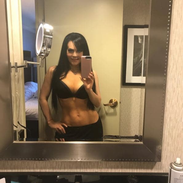 La cantante y actriz Maribel Guardia es poseedora de un cuerpo enviadiable a sus 58 años.