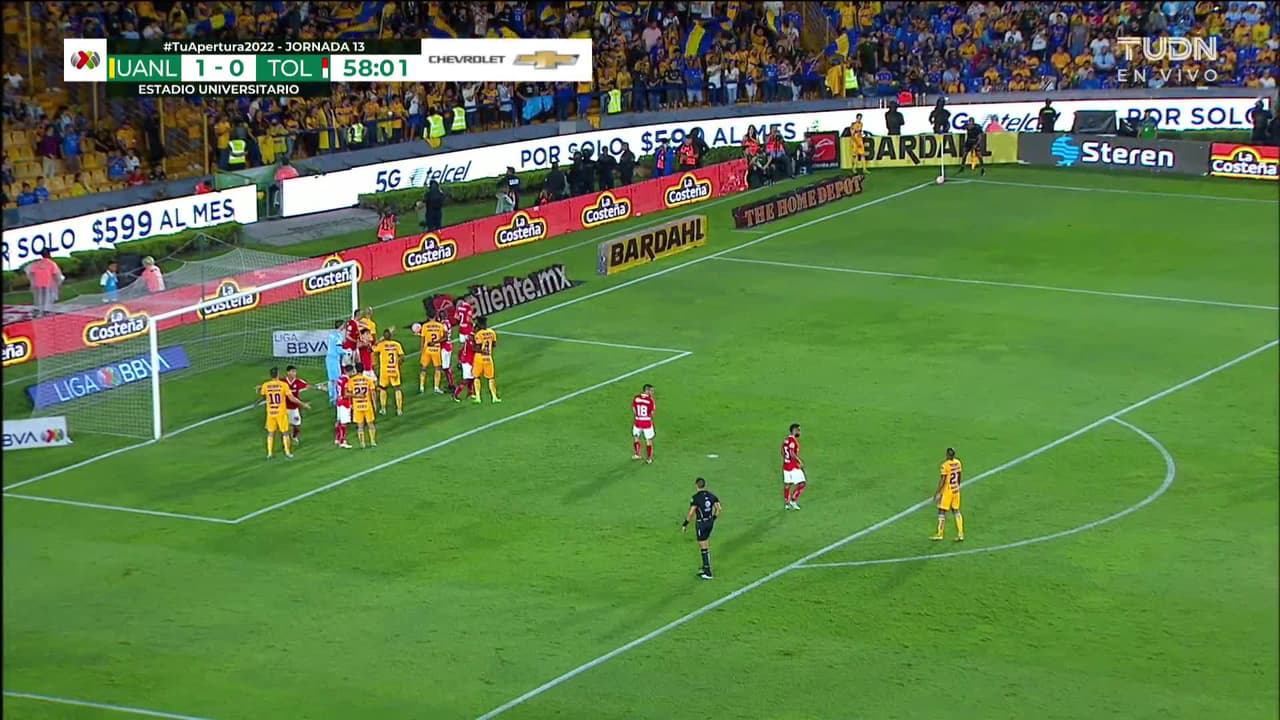 ¡TIRO ATAJADO! disparo por Samir.