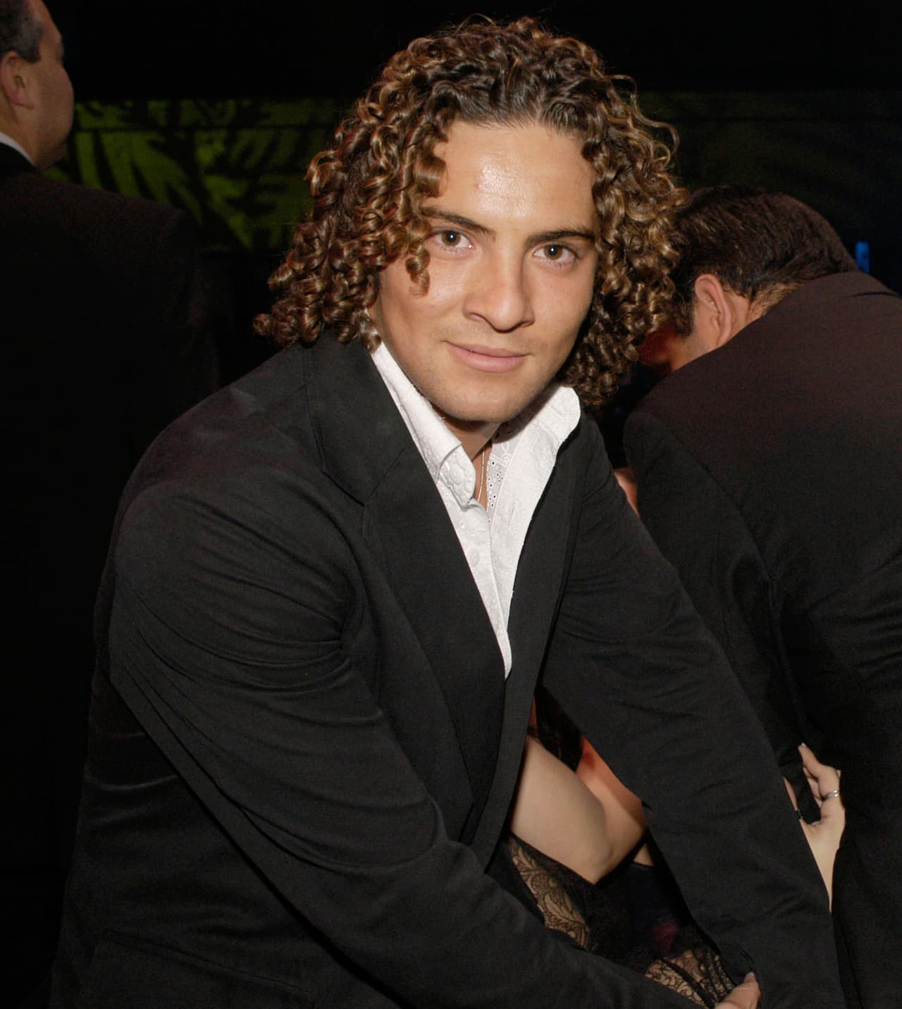 Otra canción nominada fue ‘Bulería’ de David Bisbal, que le abría el camino a la fama al cantante español. Pero ese año, también se escuchaban: 'Guasa, Guasa', de Tego Calderón, así como 'Pero qué tal si te compro" de Lupillo Rivera y 'Te quiero ver bailar' de Lito & Polaco.