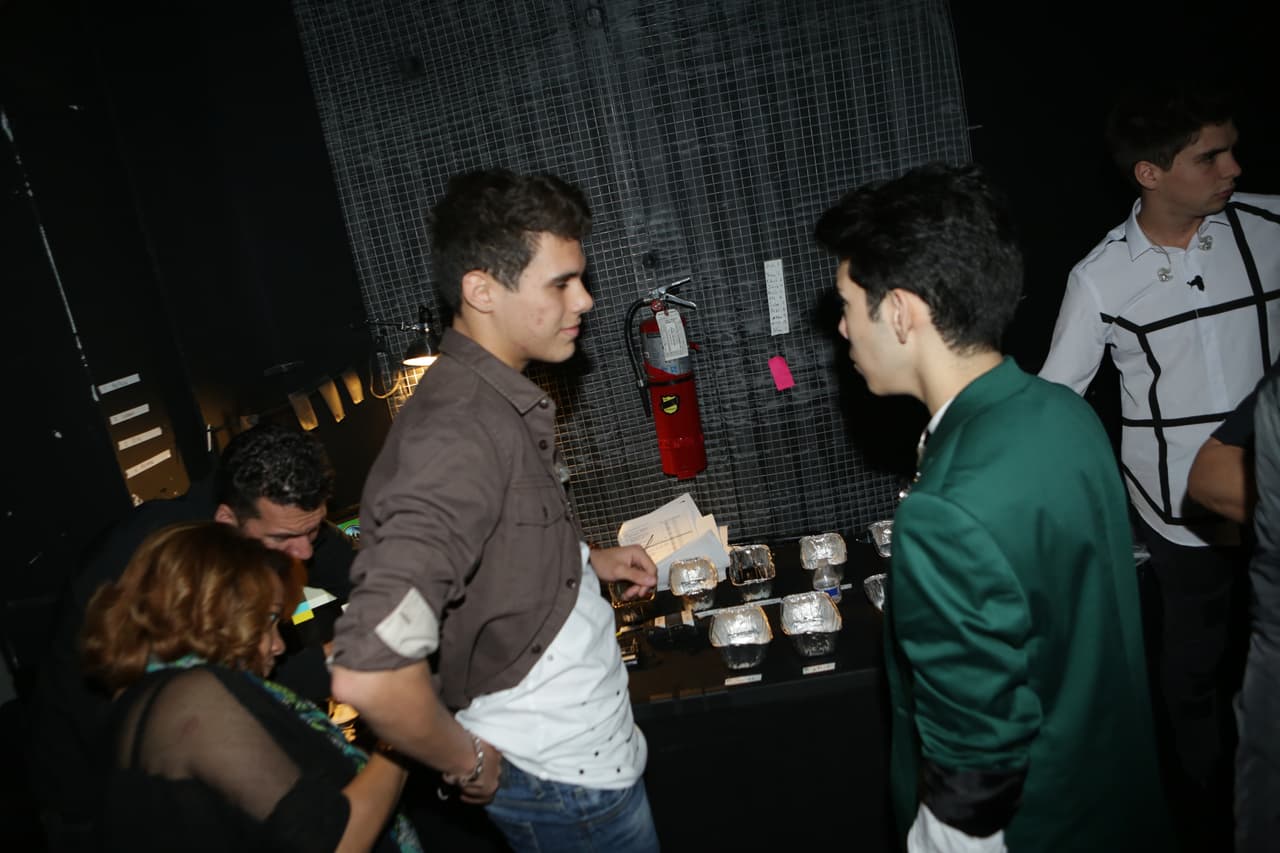 Tú también puedes ser parte del Backstage de tu programa favorito sumergiéndote en el tercer show en vivo de #LaBandaLIVE.