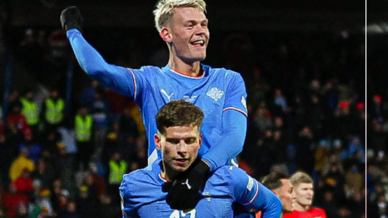 ¡Qué cierre! Islandia evita liderato de Gales con golazos