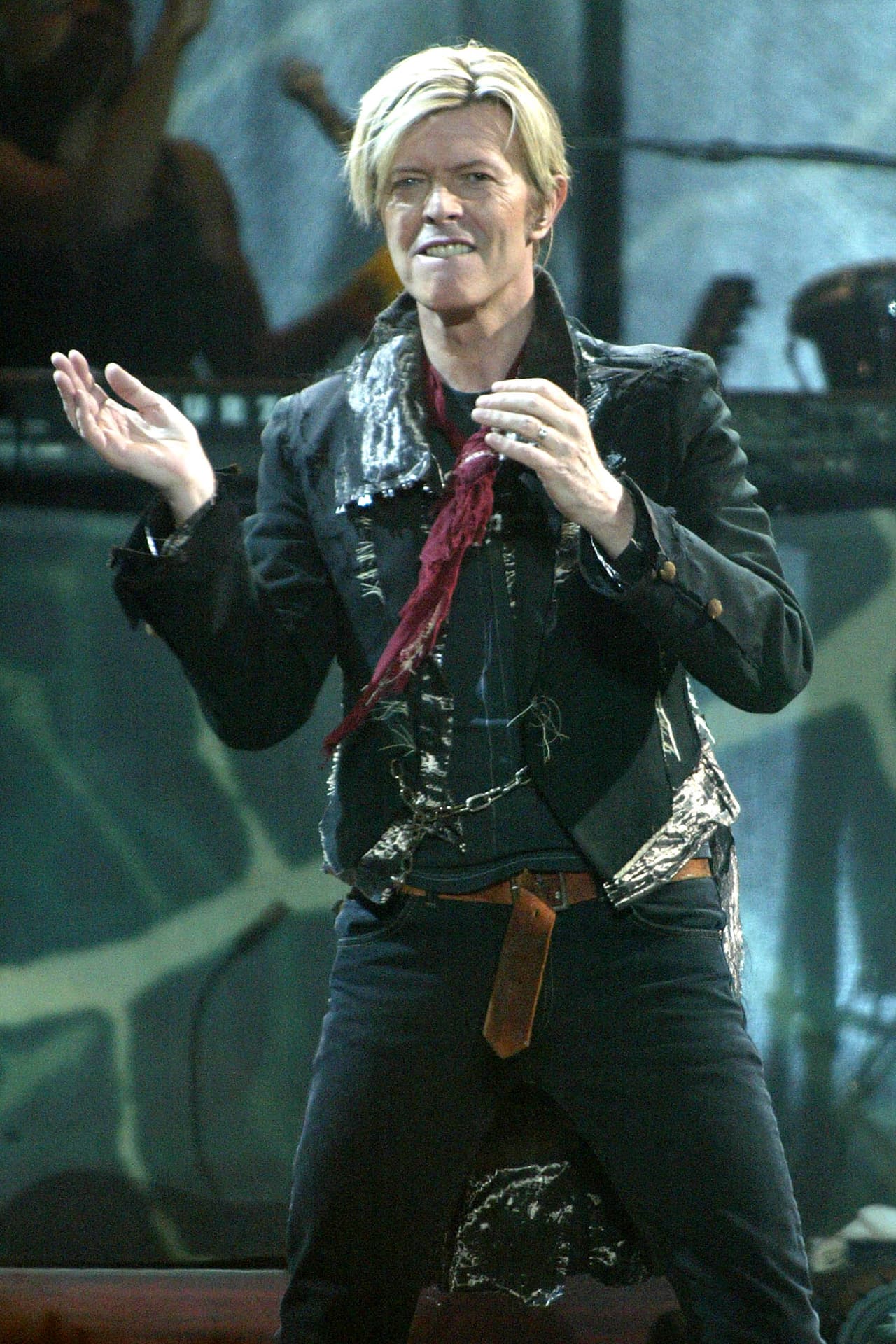 El 'Camaleón del Rock' ofreció su última gira en 2004, y fue denominada 'A Reality Tour'. Con este mega espectáculo puso fin a sus shows para siempre.